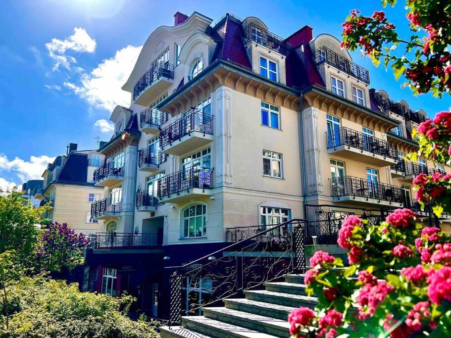 Sea Promenade Luxury Apartment Swinoujscie Bagian luar foto