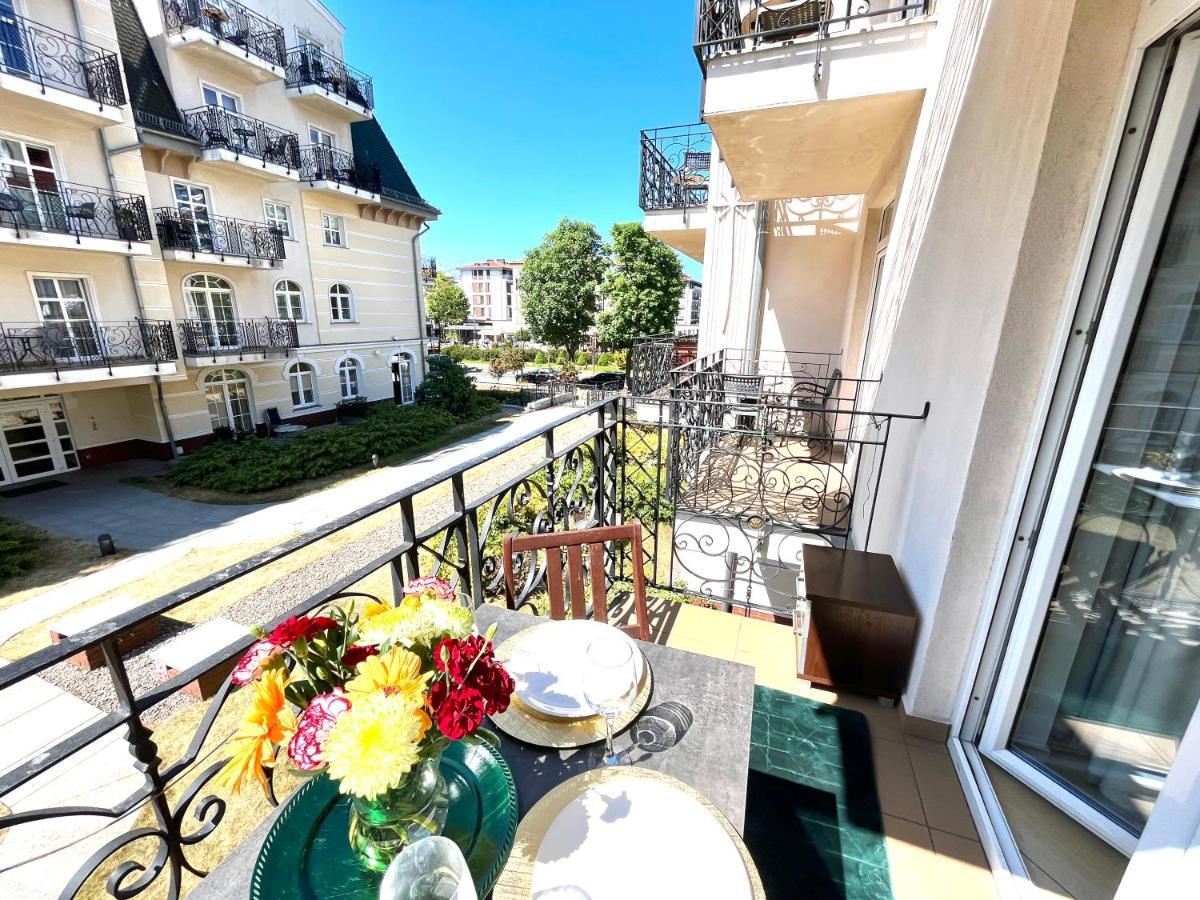 Sea Promenade Luxury Apartment Swinoujscie Bagian luar foto